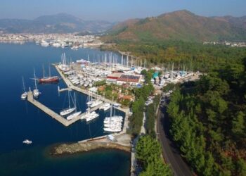 Albatros Marina Uzaktan Görünüm