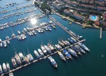 Ece Saray Marina Kuş Bakışı Görünüm