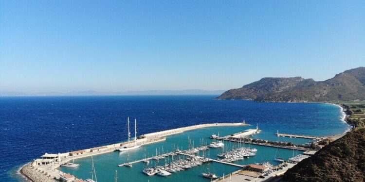 Kairos Marina Uzaktan Görünüm